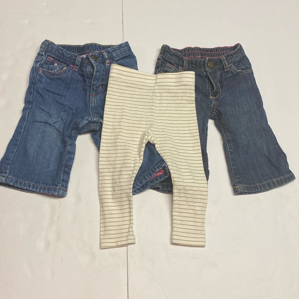 Baby Girl 3-6M Lot 3 pairs of Pants Bundle 2 Jeans 1 leggings Baby Gap,Old Navy